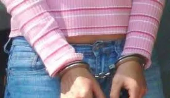 Apresan mujer implicada en robo a una vivienda de Santiago
