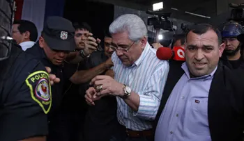 Tras semanas de protestas, envían a prisión al exrector de Universidad Nacional de Asunción