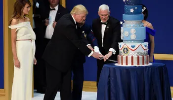 El pastel de la fiesta de Trump casi genera otra polémica