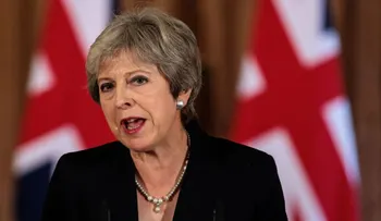 Theresa May pide â??respetoâ? de la Unión Europea después de la humillación por el Brexit