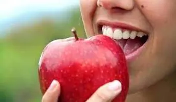 Comer una manzana al día te mantiene alejado del médico; ayuda a dejar de fumar, reduce el colesterol y previene el cáncer 