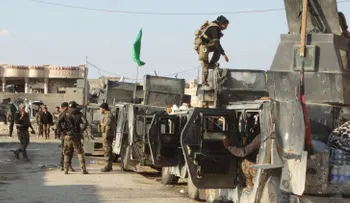 Tropas iraquíes toman la sede del gobierno de Ramadi, antiguo bastión del EI