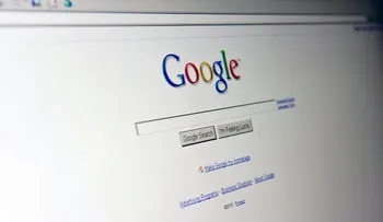 Reino Unido cita a Google por poner anuncios de impuestos junto a videos inapropiados