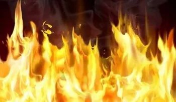 Joven incendia la casa de su madre en Santiago