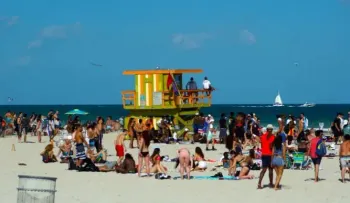 Desde el mes de enero no se podrá fumar en playas públicas de Miami Beach 