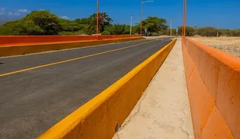 Luis Abinader inaugura calles asfaltadas en Tierra Nueva, provincia Independencia