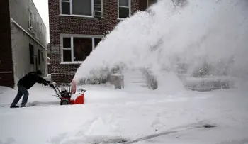 Tormenta dejó 6 pulgadas de nieve en New York