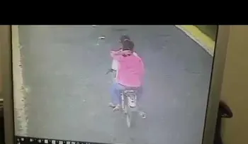 Captan asesino sacando joven embarazada de cabaña