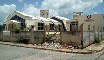 Iglesia tiene cena bailable con Fefita La Grande 