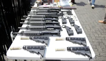 Aduanas incauta cargamento de armas de guerra y municiones en puerto de Haina