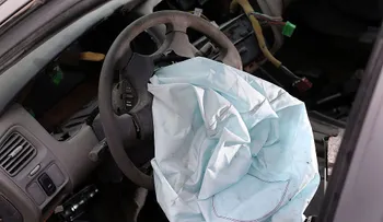 Miles de conductores deberán cambiar sus airbags pues podrían ser mortales