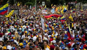 Oposición venezolana anuncia nuevas protestas al término de multitudinaria manifestación