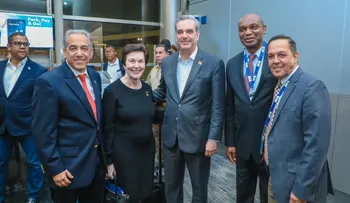 Presidente Abinader llega a Miami donde asistirá a varias actividades 