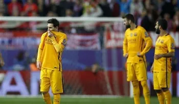 Atlético de Madrid gana 2-0 y destrona al campeón Barcelona