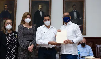 Entregan más de 127 millones de pesos para obras pequeñas y medianas en Santiago adjudicadas por sorteo