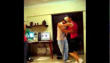 Video: La araña que baila salsa