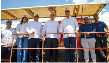 Abinader destaca mecanización agrícola en visita a Productos Linda