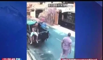 Dos alegados ladrones no contaban con la astucia de este hombre, que le sacó su arma...(VIDEO)