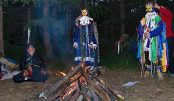 Conoce a los Dukha; el último pueblo mongol cuya supervivencia depende de los renos