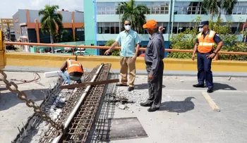 MOPC supervisa trabajos en Elevado V Centenario