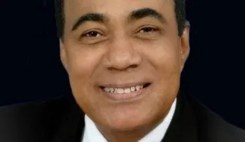 El locutor César Pichardo esta ingresado en la clínica Corazones Unidos