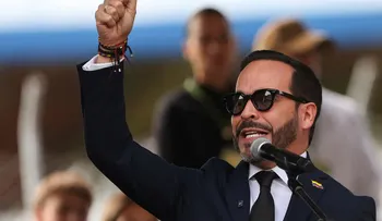 Abelardo de la Espriella asume la presidencia de Colombia en Cali en medio de tensiones políticas y judiciales