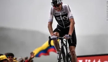 El contratiempo de Chris Froome con un policía en el Tour de Francia