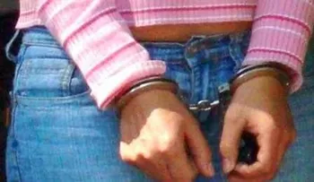 Apresan en Los Mina mujer acusada de estafar mediante llamadas telefónicas