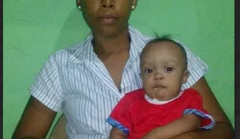 Madre clama por ayuda para operar su bebe de 7 meses