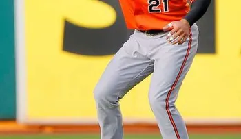Markakis dej Orioles y firma por 4 años con los Bravos 