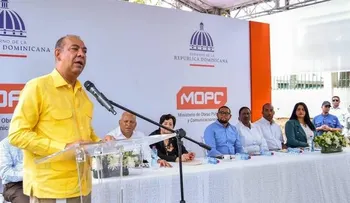 Deligne Ascención inicia en El Seibo obras por más de 2 mil millones de pesos