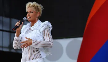 Xuxa, irreconocible al reaparecer en una pasarela en Brasil