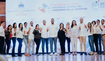Por primera vez, estudiantes sordos son becados por el Ministerio de la Juventud