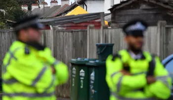 Arrestan a hombre en Londres que habría herido a seis con "sustancia nociva"