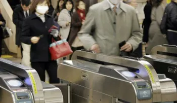 Ir al trabajo en transporte público es mejor para la salud