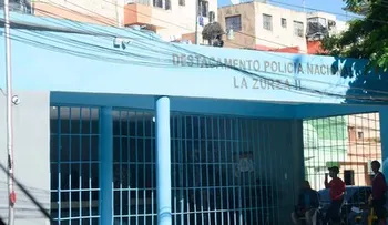 La odisea de los dominicanos en los destacamentos: apagones, falta de internet y trámites sin resolver