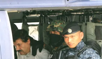 Capturan el máximo dirigente cartel de la droga de Sinaloa, Joaquín 'El Chapo' Guzmán (Video)