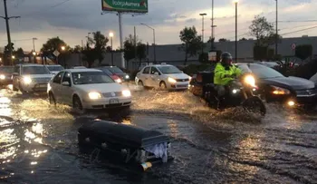 Un ataúd navegaba por las calles de la Ciudad de México