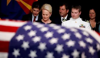 Ceremonia religiosa en honor a John McCain