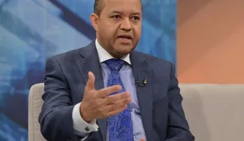 Félix Hernández dice ley Servicio de Salud logra una verdadera revolución en el sector