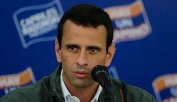 Capriles pide indagar denuncias por narcotráfico