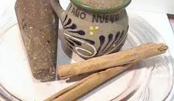 Ingredientes para preparar un champurrado con maseca