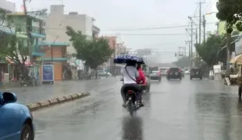 COE emite alerta verde para 11 provincias por onda tropical