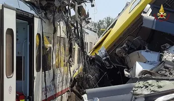 Al menos 23 muertos tras el choque entre dos trenes en el sur de Italia
