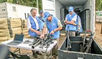 Lanzagranadas, pistolas, fusiles, lanzacohetes: las FARC entregan el 60% de sus armas a la ONU
