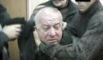 Un exespía ruso en estado grave por posible envenenamiento 