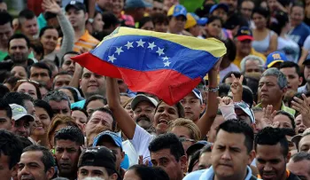 China suspende sus préstamos al gobierno de Venezuela