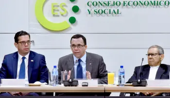 Ministro Andrés Navarro anuncia proceso de concertación para nueva Ley de Educación
