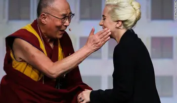 Lady Gaga se reúne con el Dalai Lama y enfurece a sus fanáticos chinos