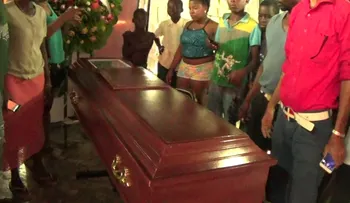  Hombre mata a mujer embarazada de mellizos en Boca Chica 